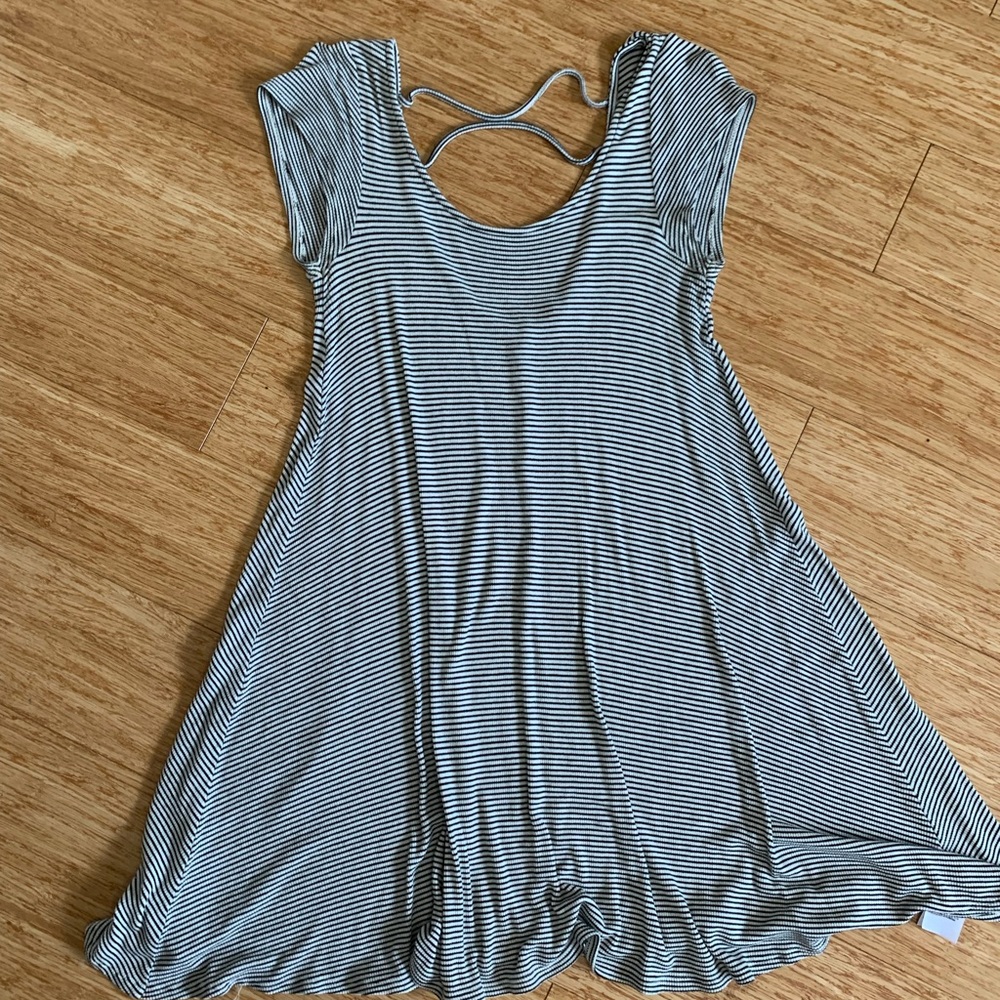 American Eagle black and white striped casual dress, size small